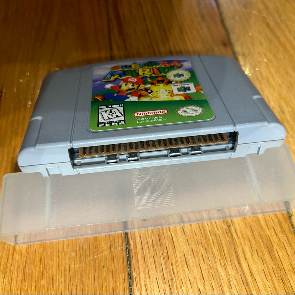 Nintendo Super Mario 64 - Picture 3 of 3